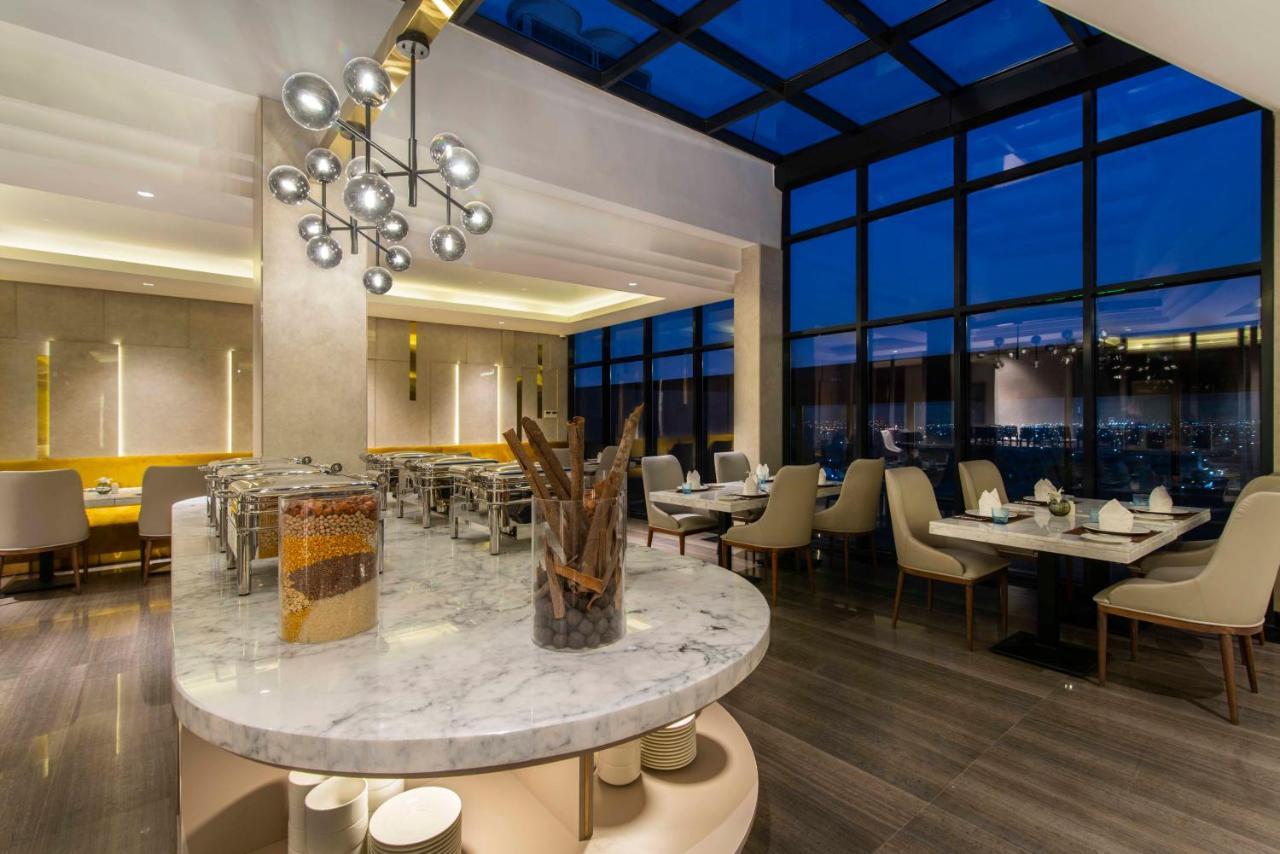 Waw Hotel Suites King Abdullah Road Riad Exterior foto